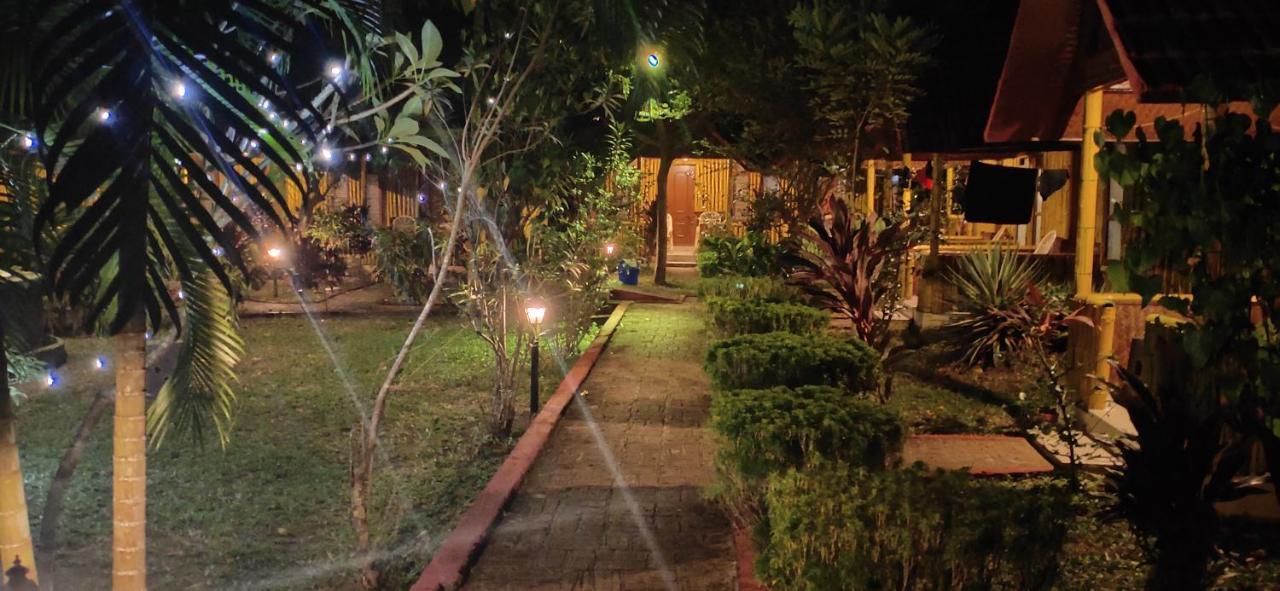 Savithri Inn Cottage Varkala Exterior foto